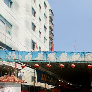 动力头服装批发市场