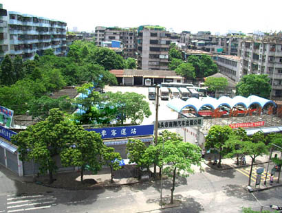 车站服装市场