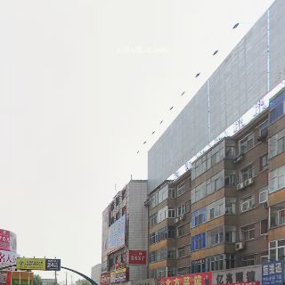 鸿金宝品牌服饰广场.jpg